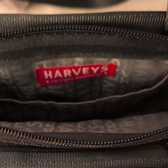 Harvey's Seatbelt Handbag - Picture 2 of 5